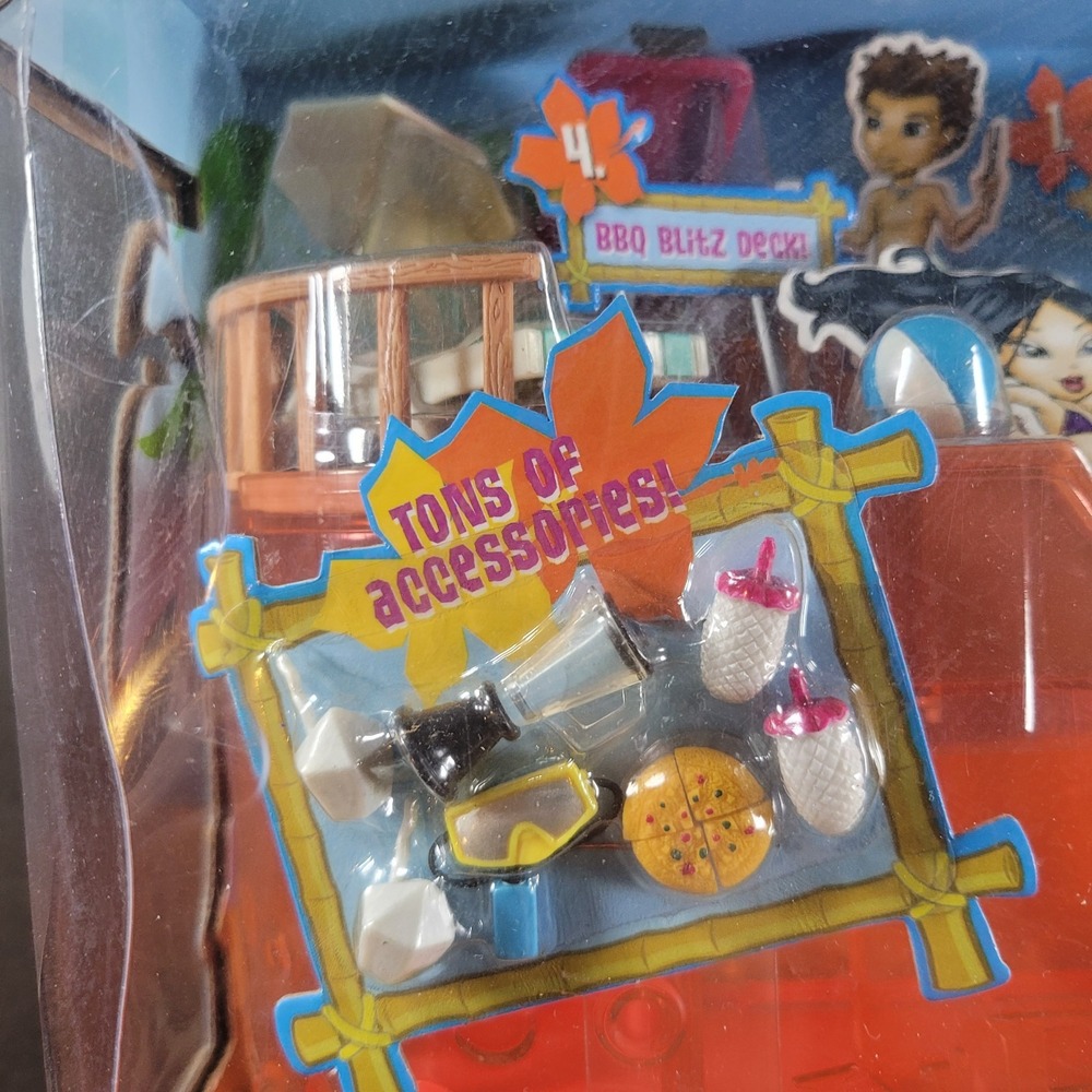Bratz Beach Bash Party Pool Playset for Lil Bratz Dolls New - Picture 5 of 8
